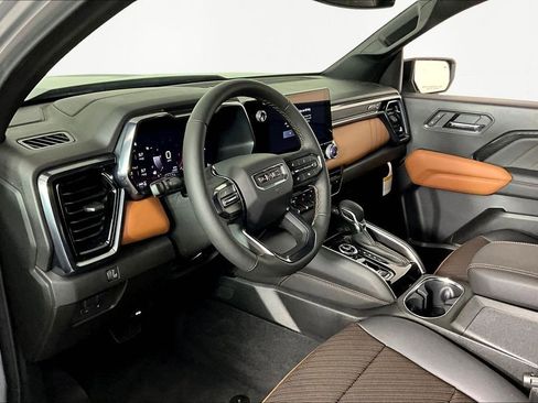 New 2026 GMC Canyon AT4 AWD/4WD image 8