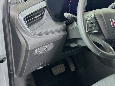 Used 2025 Buick Encore GX Preferred FWD image 17