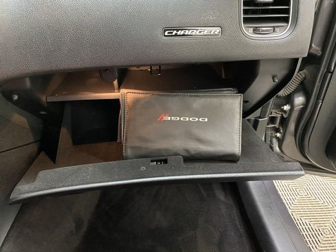 Used 2017 Dodge Charger R/T image 43