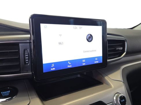 Used 2023 Ford Explorer XLT w/ Equipment Group 202A image 12