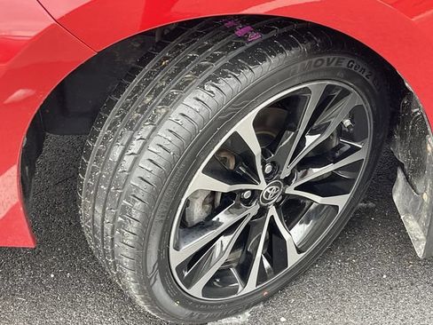 Certified 2018 Toyota Corolla SE FWD image 10