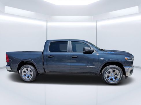 New 2026 RAM 1500 4x4 Crew Cab image 2