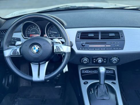 Used 2008 BMW Z4 3.0i image 15