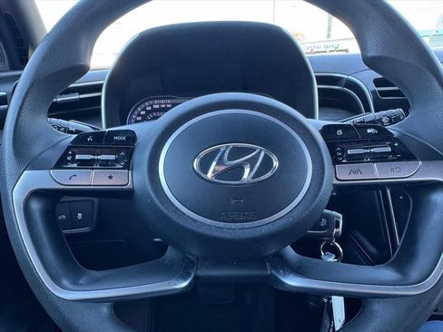 Used 2022 Hyundai Santa Cruz SE AWD/4WD image 16