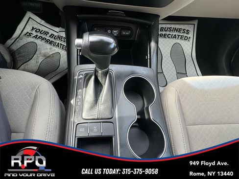 Used 2017 Kia Sorento AWD image 19