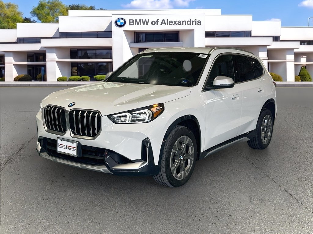 Used 2024 BMW X1 xDrive28i AWD/4WD image 1