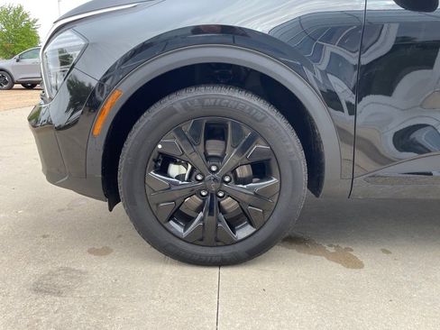 Used 2025 Kia Sportage X-Line AWD/4WD image 16