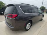 Used 2022 Chrysler Pacifica Touring-L image 2