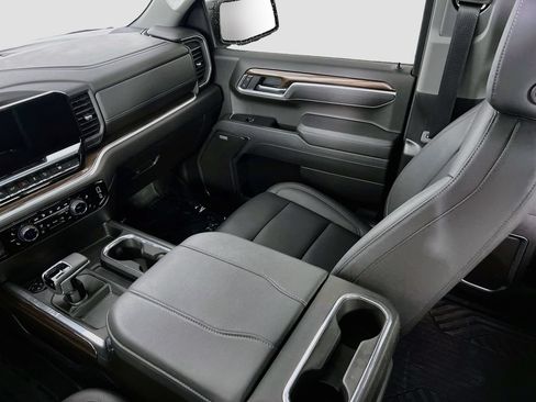Certified 2025 Chevrolet Silverado 1500 RST w/ Convenience Package II AWD/4WD image 24
