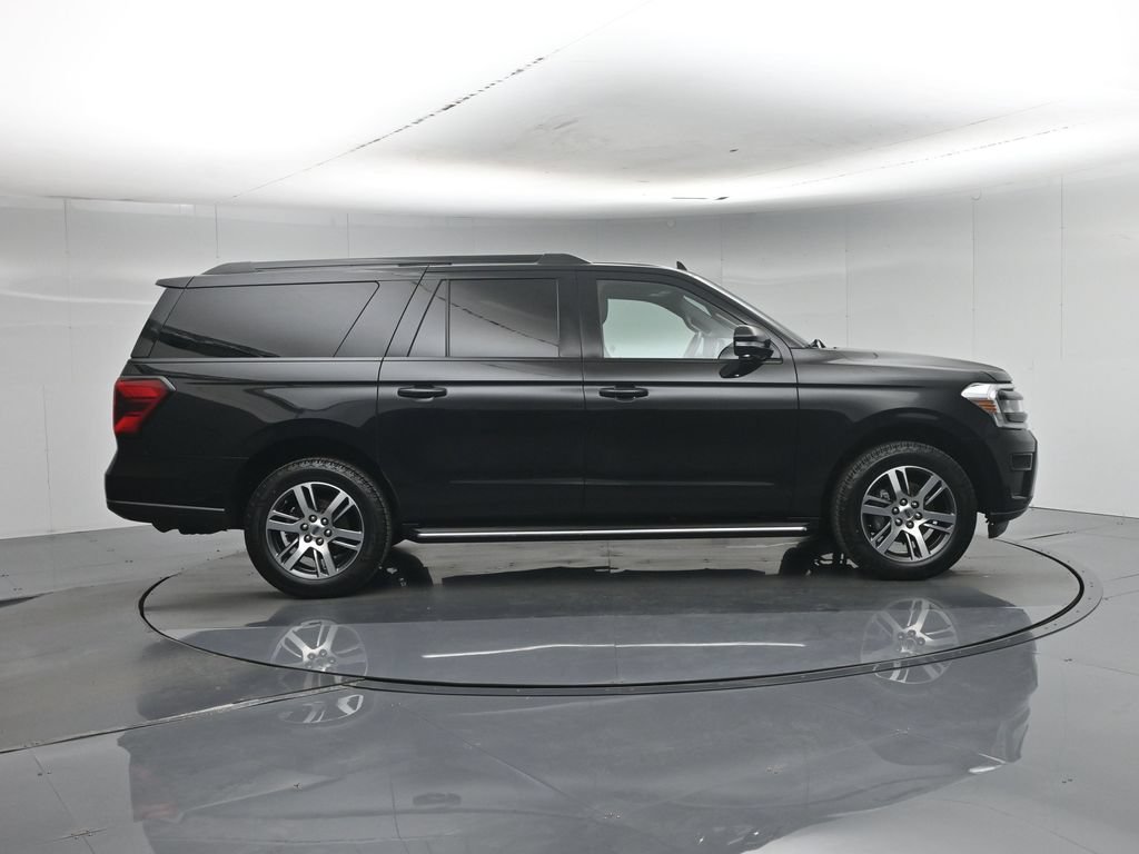 Used 2022 Ford Expedition Max Limited AWD/4WD image 34
