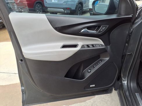 Used 2018 Chevrolet Equinox Premier image 18