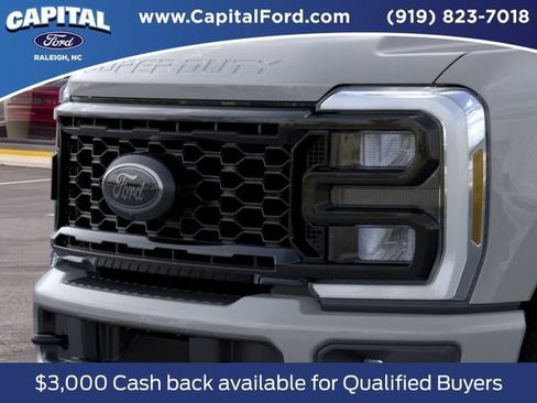 New 2026 Ford F250 Lariat w/ Black Appearance Package AWD/4WD image 18