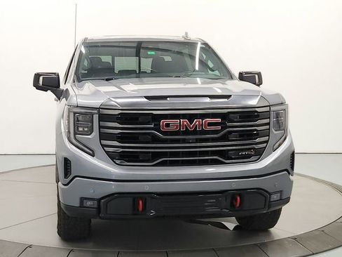 Used 2023 GMC Sierra 1500 AT4 w/ Technology Package AWD/4WD image 2