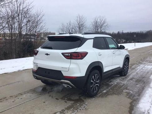 New 2026 Chevrolet TrailBlazer ACTIV w/ Convenience Package image 3