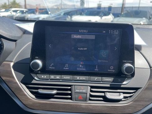 Used 2025 Nissan Altima 2.5 SV image 15