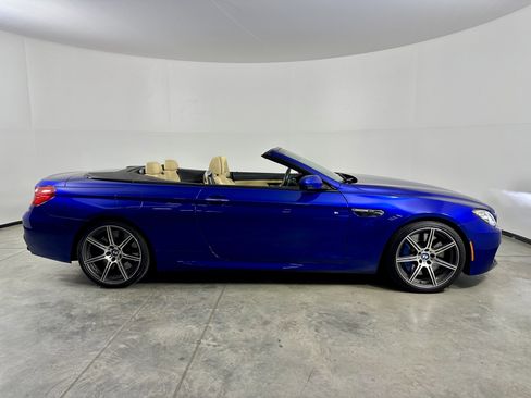 Used 2015 BMW M6 Convertible image 16
