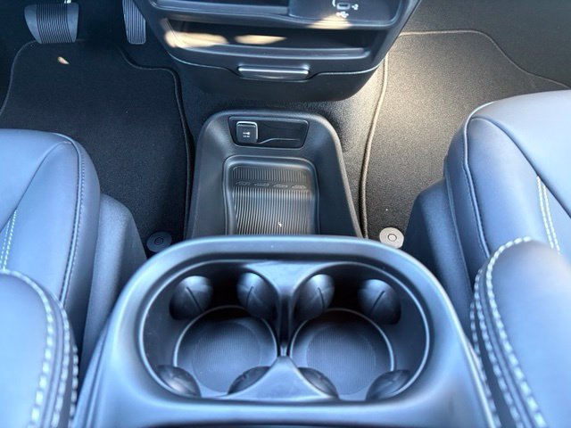 New 2027 Chrysler Pacifica Select FWD image 31