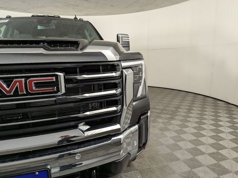 New 2025 GMC Sierra 2500 SLT w/ SLT Premium Package image 10
