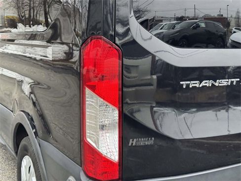 Used 2019 Ford Transit 350 XLT image 10