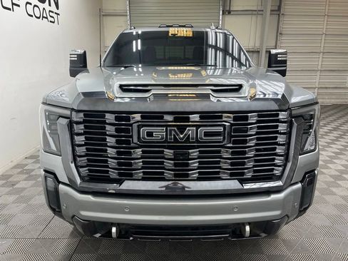 Used 2024 GMC Sierra 2500 Denali Ultimate w/ Max Trailering Package AWD/4WD image 9