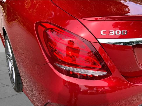 Used 2018 Mercedes-Benz C 300 4MATIC Sedan image 28