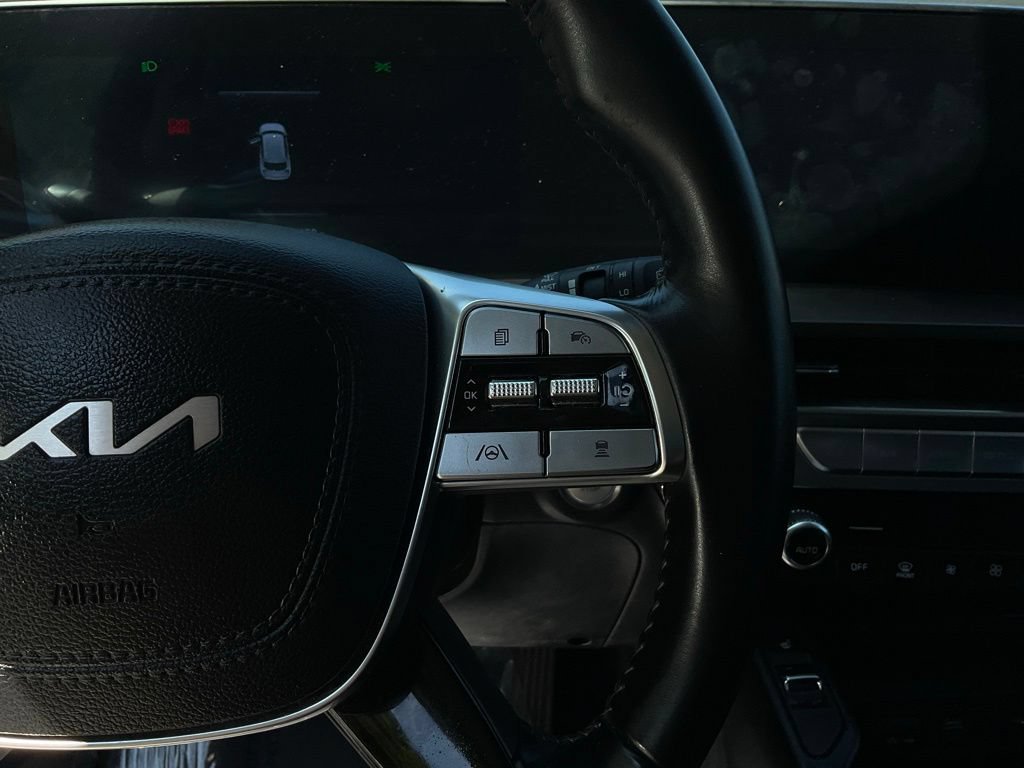 Used 2025 Kia Telluride S FWD image 12
