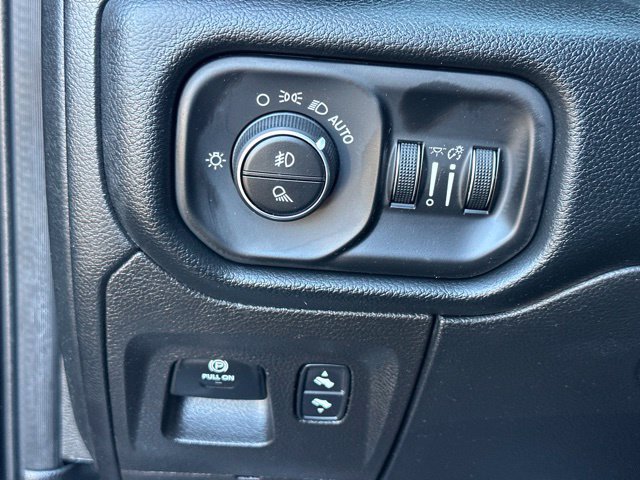 Used 2021 RAM 1500 Laramie AWD/4WD image 12