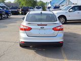 Used 2014 Ford Focus SE w/ Equipment Group 201A image 4
