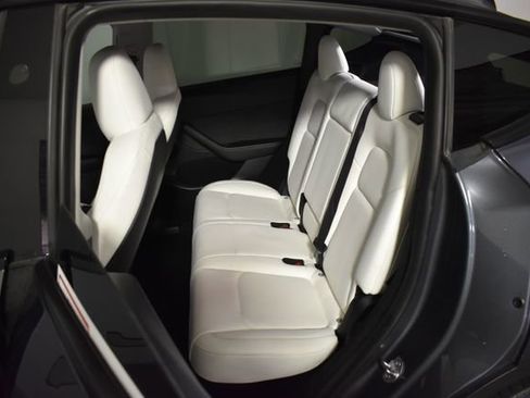 Used 2023 Tesla Model Y Long Range image 26