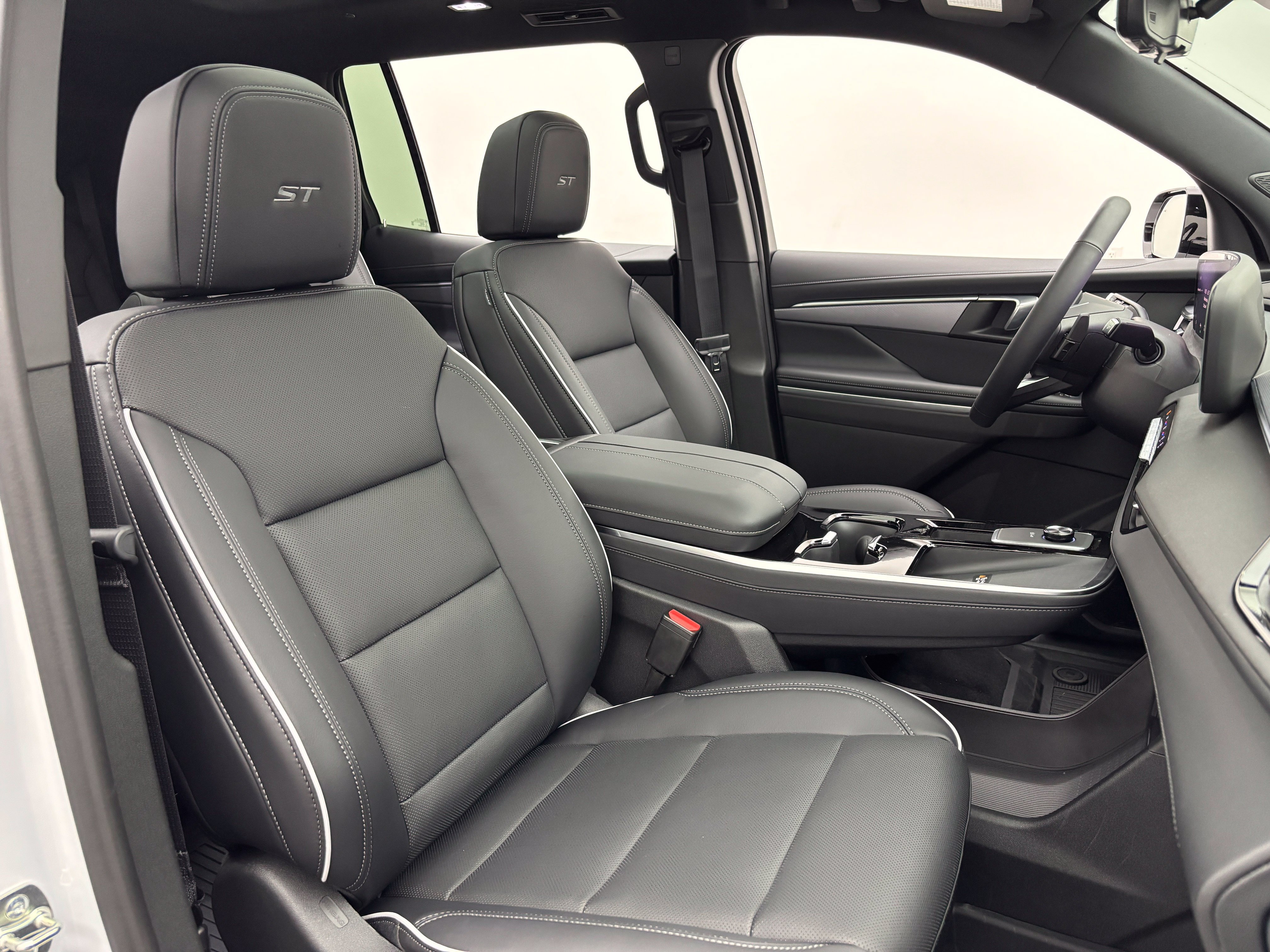 New 2027 Buick Enclave Sport Touring w/ Power Package AWD/4WD image 38