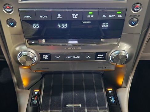 Used 2021 Lexus GX 460 Premium image 36