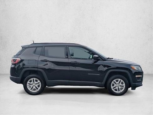 Used 2017 Jeep Compass Sport AWD/4WD image 4