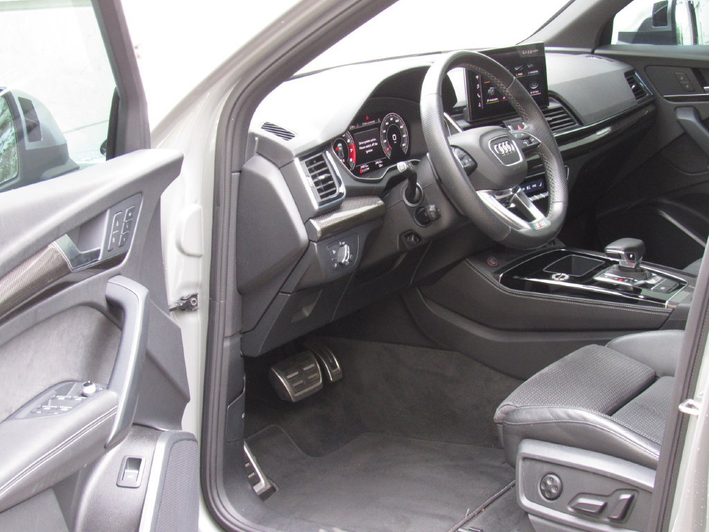 Used 2022 Audi SQ5 Premium Plus w/ Premium Plus Package AWD/4WD image 9
