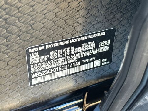 Used 2025 BMW iX xDrive50 w/ Premium Package image 39