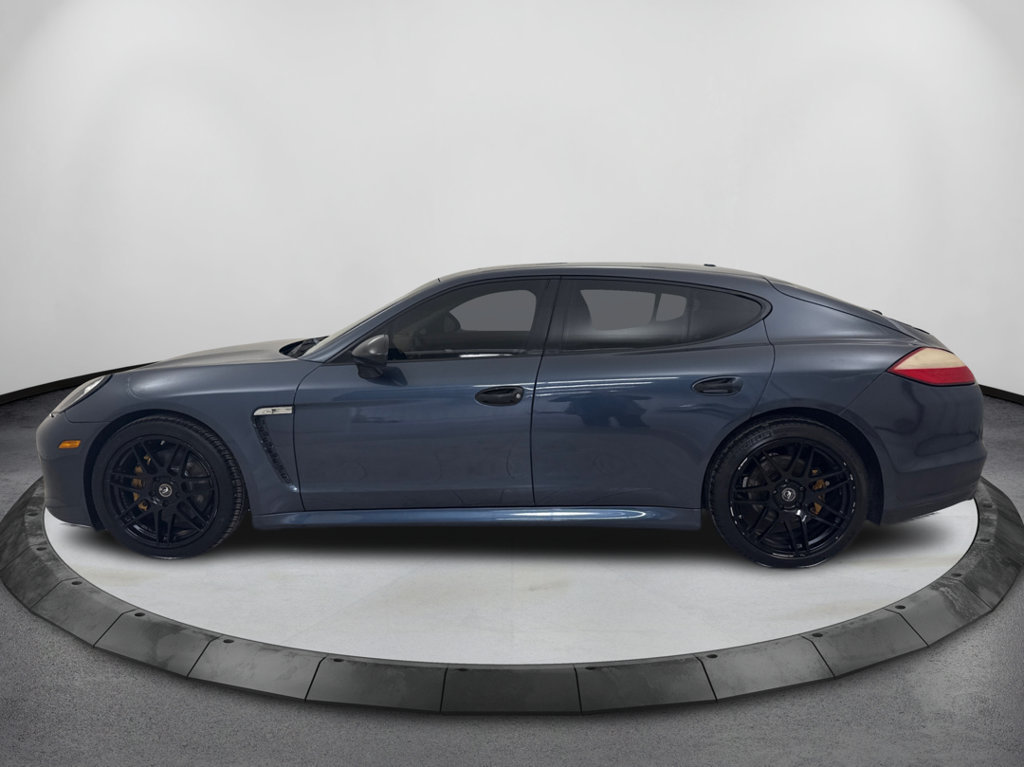 Used 2012 Porsche Panamera 4 image 9