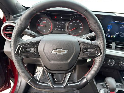 Used 2024 Chevrolet Trax RS w/ Driver Confidence Package image 17