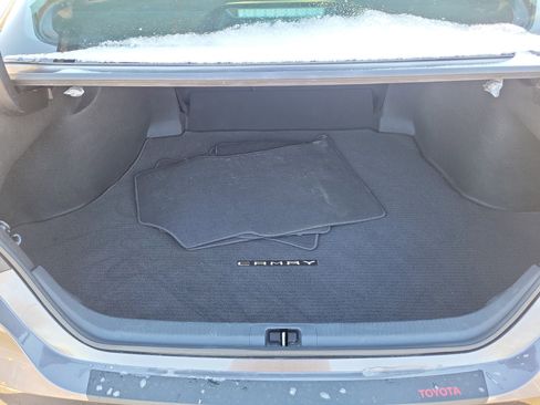 Used 2022 Toyota Camry LE image 8