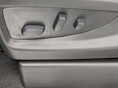 Used 2020 Chevrolet Tahoe LT image 14