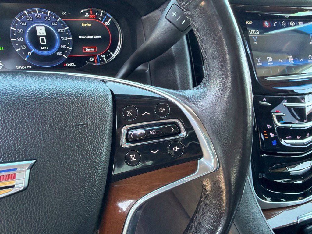 Used 2020 Cadillac Escalade ESV Premium Luxury w/ Escalade Sport Edition AWD/4WD image 17