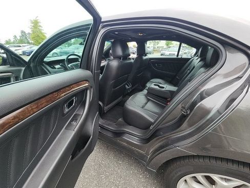 Used 2016 Ford Taurus Limited w/ Equipment Group 301A FWD image 23