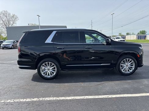Used 2023 Cadillac Escalade Premium Luxury AWD/4WD image 6