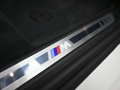 Used 2026 BMW X5 xDrive50e w/ M Sport Package AWD/4WD image 22