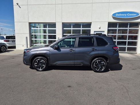 Used 2025 Subaru Forester Limited w/ Popular Package AWD/4WD image 10