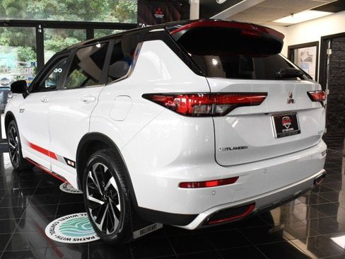 Used 2024 Mitsubishi Outlander Ralliart AWD/4WD image 16