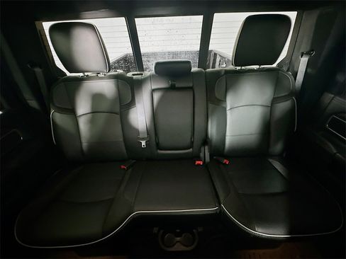 New 2025 RAM 2500 Laramie image 10