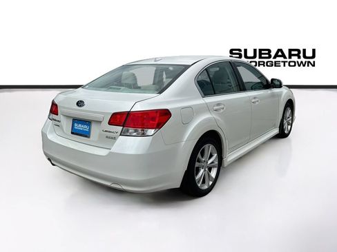 Used 2013 Subaru Legacy 2.5i Premium AWD/4WD image 7