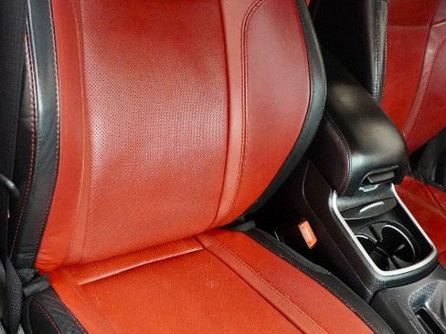 Used 2015 Dodge Charger SXT w/ Plus Group image 9