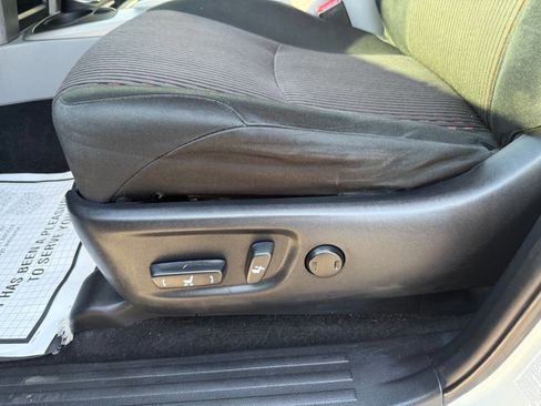 Used 2013 Toyota 4Runner SR5 image 21