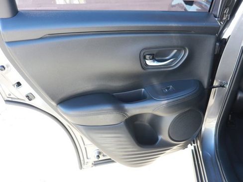 Used 2024 Honda HR-V LX image 13