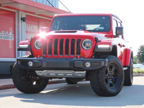 Used 2023 Jeep Gladiator Mojave w/ LED Lighting Group AWD/4WD image 8